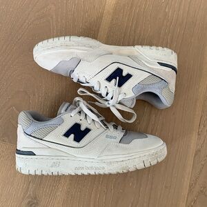 New Balance 550 size 8.5 Womens/7 Mens